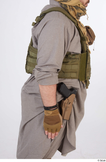 Photos Luis Donovan Army Taliban Gunner arm upper body 0002.jpg
